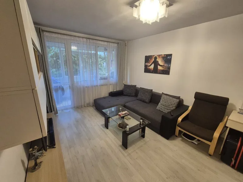 Teiul Doamnei, Colentina aproape de sectia 7 politie