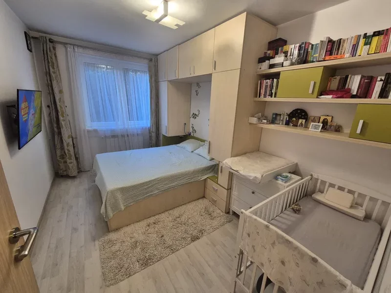 Teiul Doamnei, Colentina aproape de sectia 7 politie